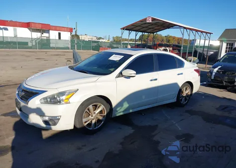 2013 Nissan Altima 2.5 from USA, damaged, VIN 1N4AL3AP8DC154961